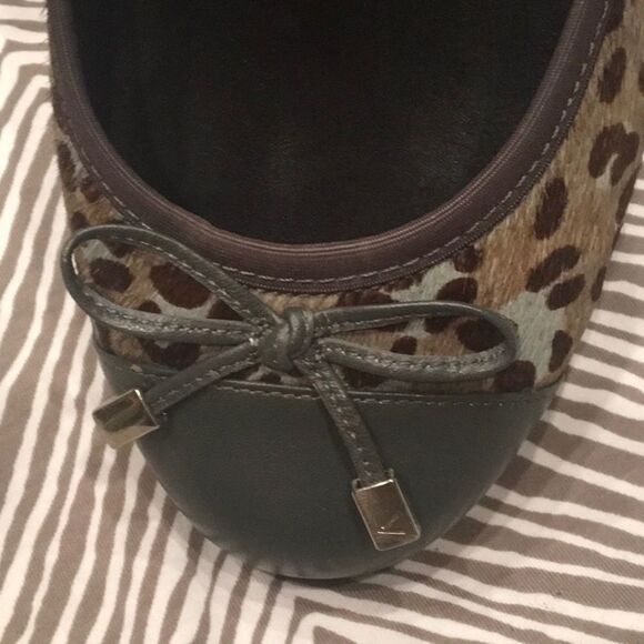 Camo Hair Calf Vionic Ballet Flats - Picture 4 of 8